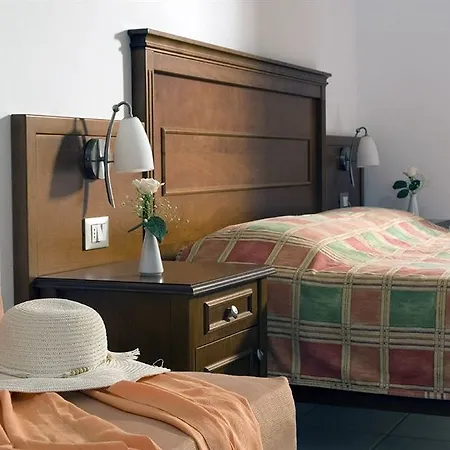 Aparthotel Vardis Olive Garden
